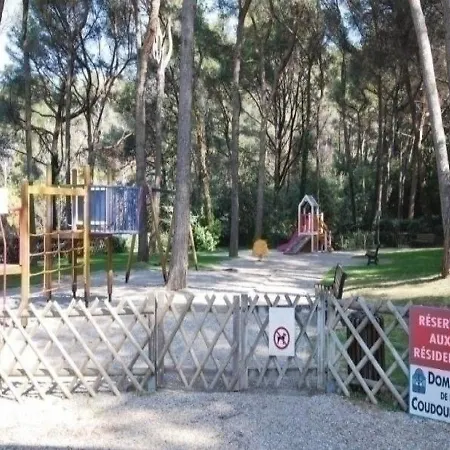 Caroubier شقة *